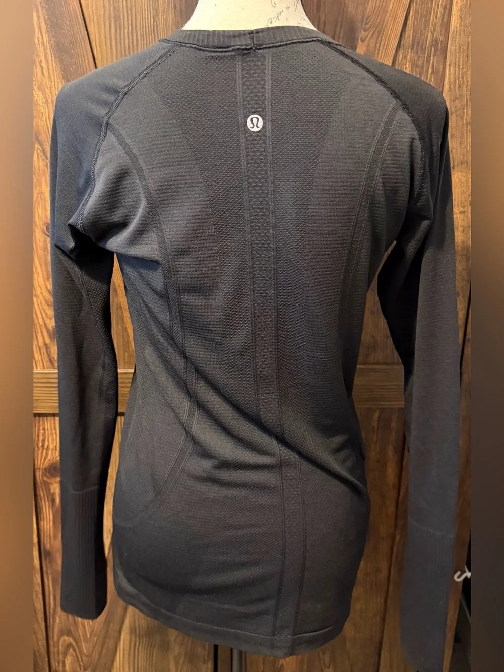 Lululemon Swiftly Tech Long Sleeve